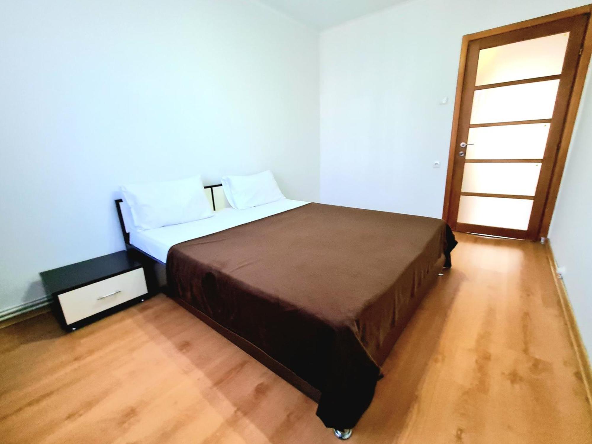 Apartament 2 Bedrooms, Botanica 키시나우 외부 사진